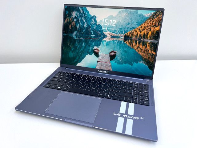 YASHI LE MANS AI 16 IPS RYZEN AI 9 365 24/1TB