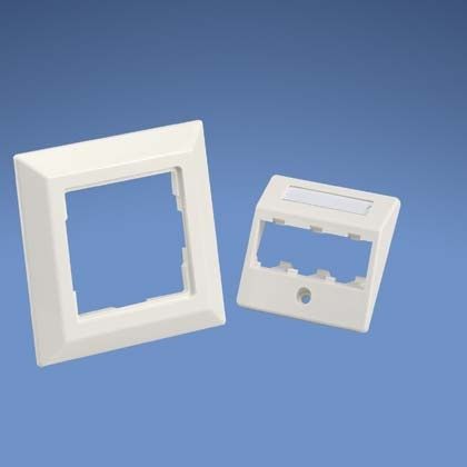 Face Plate Slopped 80x80 per 3 minicom Artic White